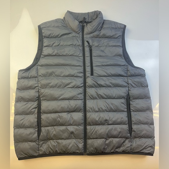 32 Degrees Other - 32 Degrees Heat Men’s Puffer Vest R132-10